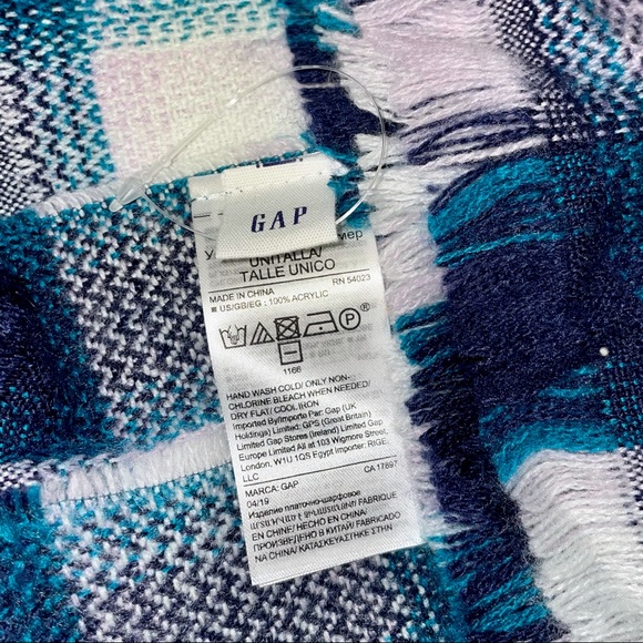 NWOT GAP Plaid Scarf Wrap Soft Cozy in lilac, turquoise - Picture 2 of 3